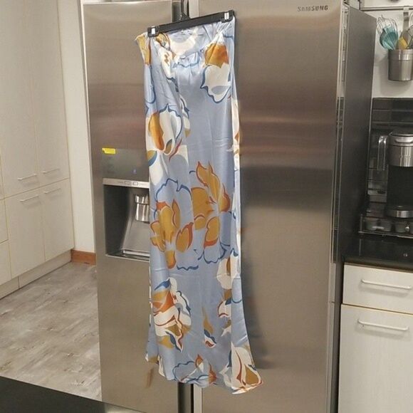 💕REFORMATION💕 Joanne Silk Dress ~ Hyperion Blue Print 10 NWOT - Picture 7 of 15